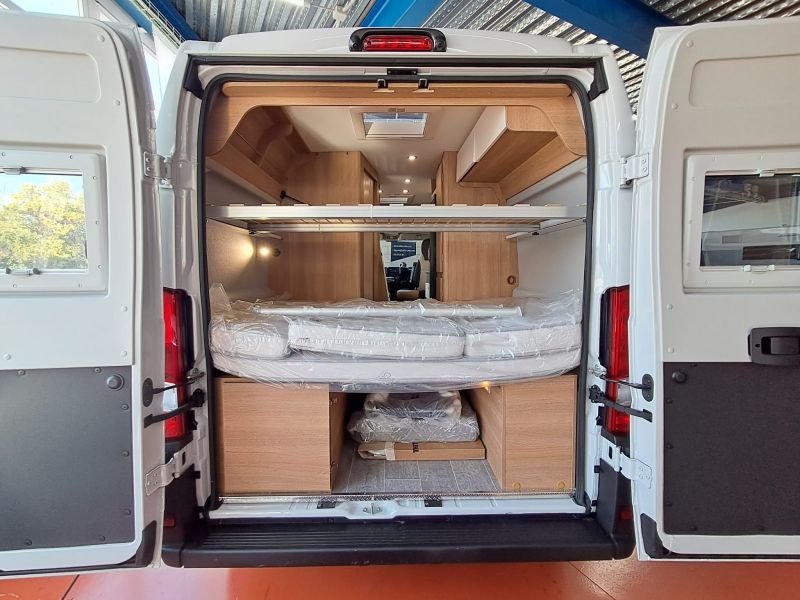 En venta Giotti LineGlobecar Giottiline Fiat Ducato Giottivan 60 B 140 Privilege Sport Edition Blanco 2026 Barcelona foto 18