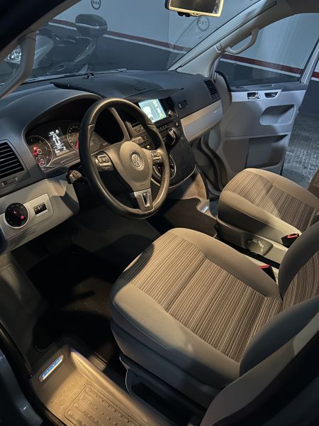 En venta Volkswagen Califòrnia ocean T5 Gris 2015 Barcelona foto 9