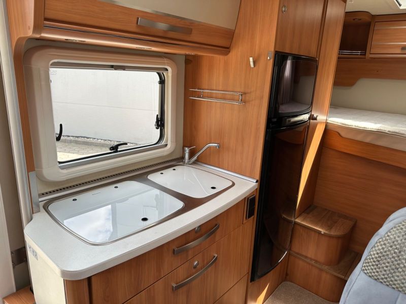 En venta Hymer / Eriba / Hymercar EXSIS 504 Blanco 2018 Barcelona foto 4