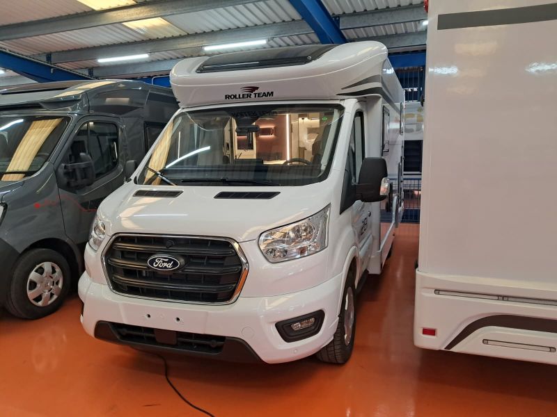 En venta Roller Team Roller Team Ford Kronos 281 TL Fit Open Air 165 CV Manual Blanco 2026 Barcelona foto 3