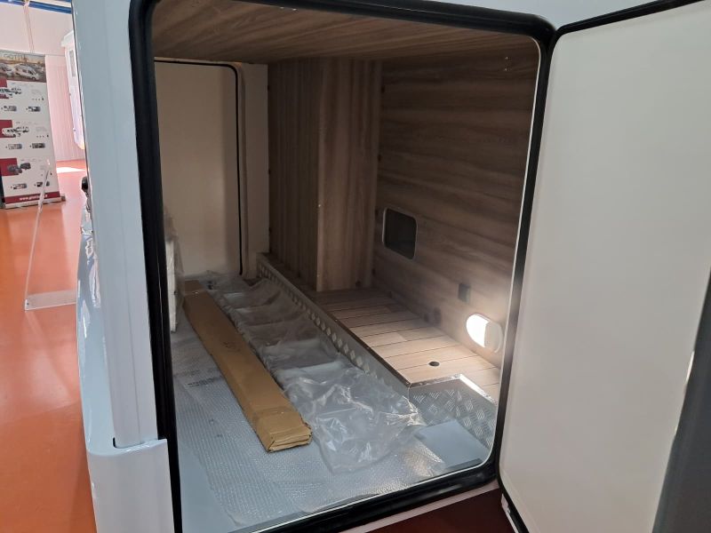 En venta Roller Team Roller Team Ford Kronos 281 TL Fit Open Air 165 CV Manual Blanco 2026 Barcelona foto 5