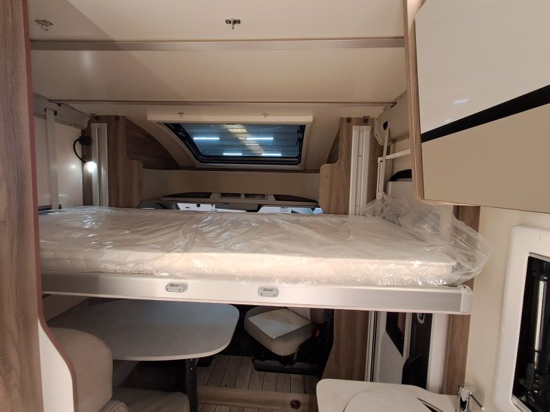 En venta Roller Team Roller Team Ford Kronos 281 TL Fit Open Air 165 CV Manual Blanco 2026 Barcelona foto 13