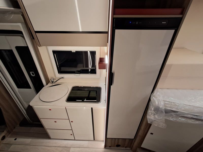 En venta Roller Team Roller Team Ford Kronos 281 TL Fit Open Air 165 CV Manual Blanco 2026 Barcelona foto 14