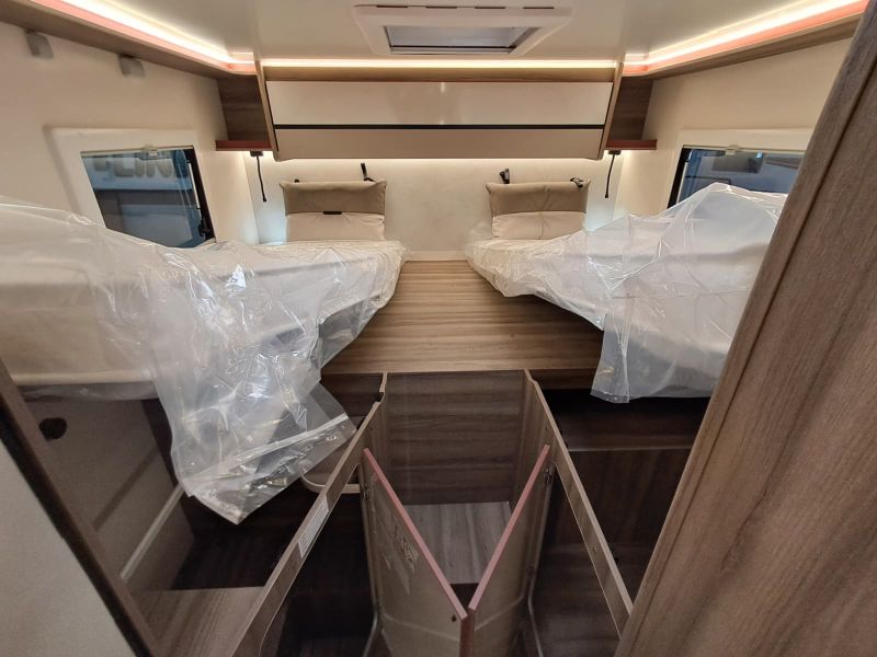 En venta Roller Team Roller Team Ford Kronos 281 TL Fit Open Air 165 CV Manual Blanco 2026 Barcelona foto 16