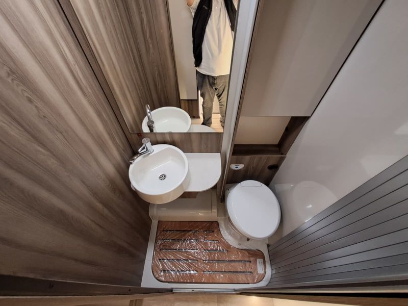 En venta Roller Team Roller Team Ford Kronos 281 TL Fit Open Air 165 CV Manual Blanco 2026 Barcelona foto 19