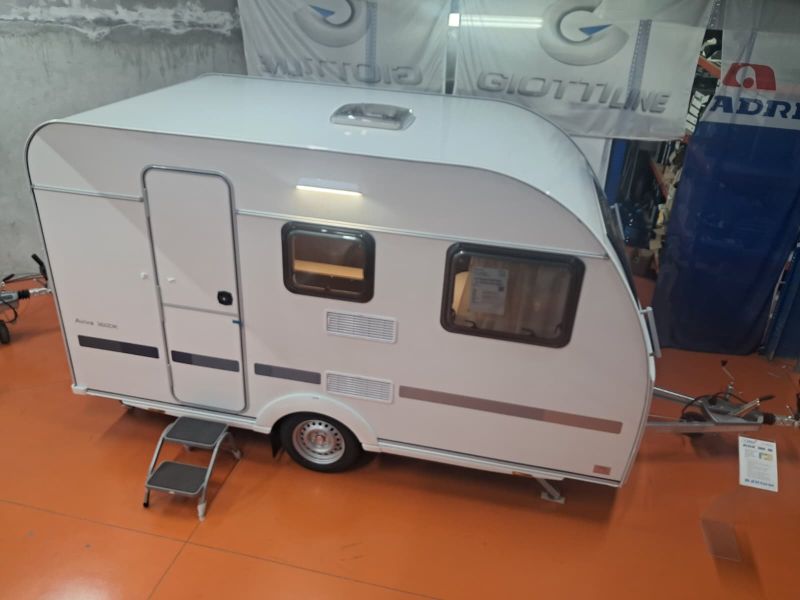En venta Adria Adria Aviva 360 DK Lite 2026 Blanco 2026 Barcelona foto 4