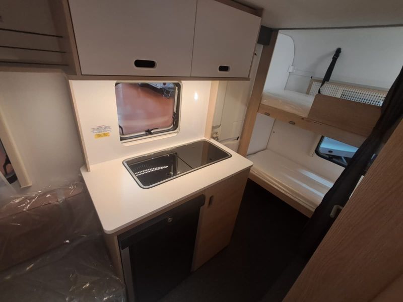 En venta Adria Adria Aviva 360 DK Lite 2026 Blanco 2026 Barcelona foto 9