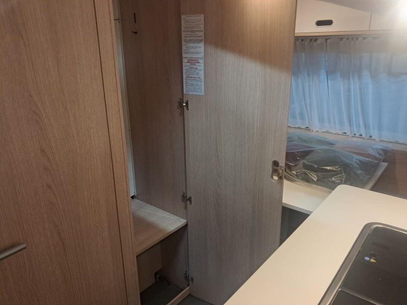 En venta Adria Adria Aviva 360 DK Lite 2026 Blanco 2026 Barcelona foto 12