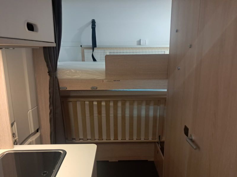 En venta Adria Adria Aviva 360 DK Lite 2026 Blanco 2026 Barcelona foto 13