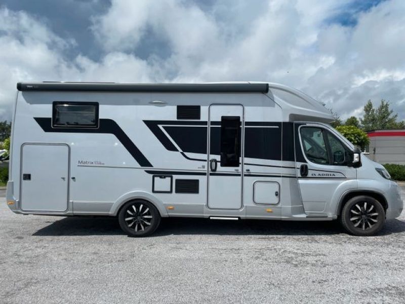 En venta Adria Adria Matrix Supreme 670 SL Blanco 2022 Madrid foto 2