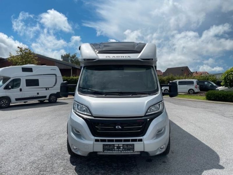 En venta Adria Adria Matrix Supreme 670 SL Blanco 2022 Madrid foto 6