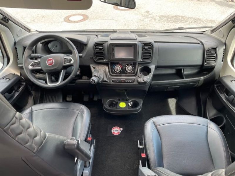 En venta Adria Adria Matrix Supreme 670 SL Blanco 2022 Madrid foto 9