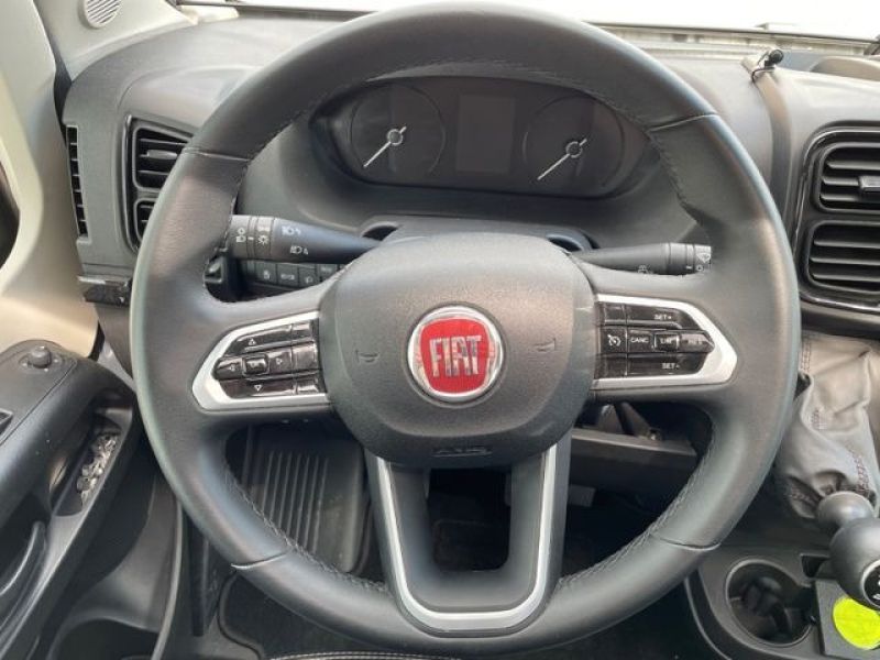 En venta Adria Adria Matrix Supreme 670 SL Blanco 2022 Madrid foto 10