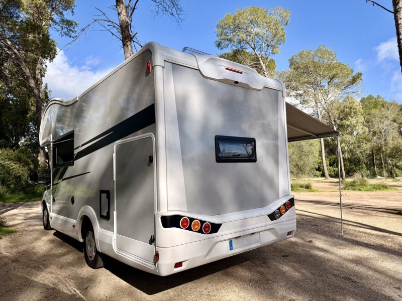 En venta McLouis Glamys 320 Blanco 2025 Cádiz foto 20