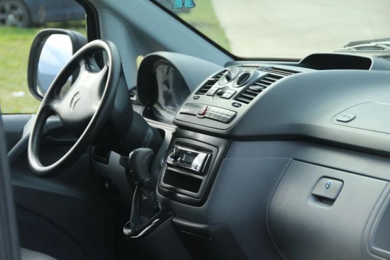 En venta Mercedes-Benz Vito Blanco 2005 Lugo foto 7