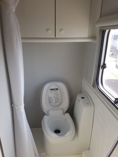 En venta Knaus Euro-Star 650 TK Blanco 2001 Guipúzcoa foto 5