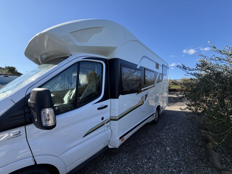 En venta Benimar Tessoro 442 Blanco 2023 Málaga foto 1