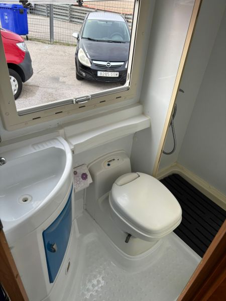 En venta Moncayo Mediterranea Blanco 2005 Santa Cruz de Tenerife foto 5