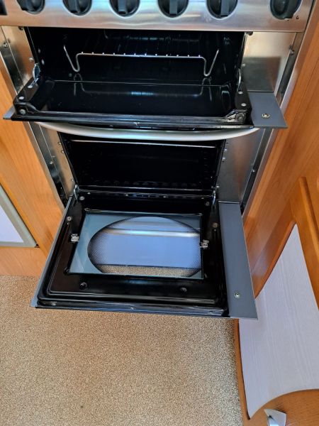 En venta Moncayo Mediterranea Blanco 2005 Santa Cruz de Tenerife foto 14