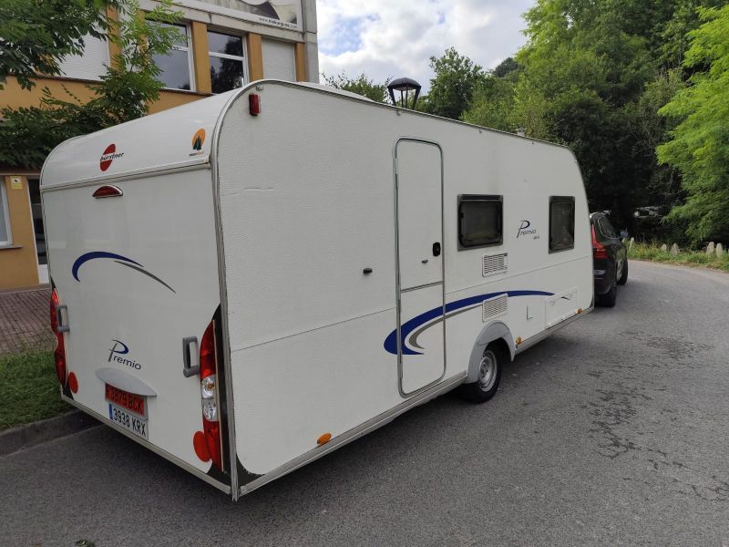 En venta Bürstner 480TK (Tipo 390A) Blanco 2010 Guipúzcoa foto 3