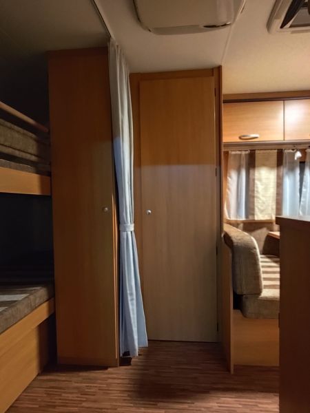 En venta Bürstner 480TK (Tipo 390A) Blanco 2010 Guipúzcoa foto 12