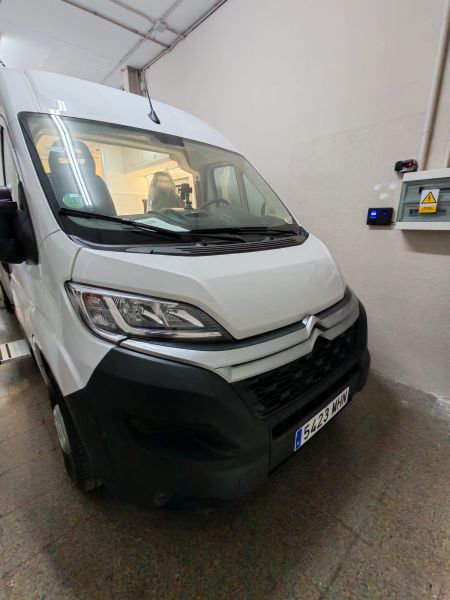 En venta Citroën Jumper L3H2 Blanco 2023 Barcelona foto 2