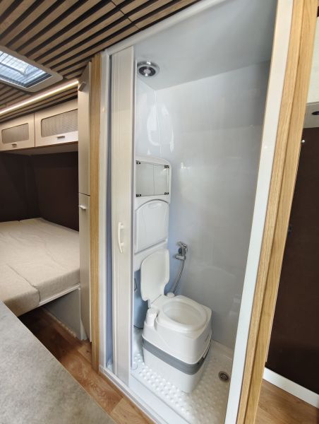 En venta Iveco daily Blanco 2018 Barcelona foto 13