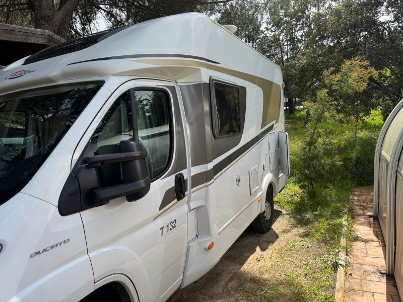 En venta Carado T132 Blanco 2016 Madrid foto 3