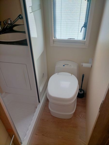 En venta P.L.A. Mister camper 435 Blanco 2016 La Rioja foto 10