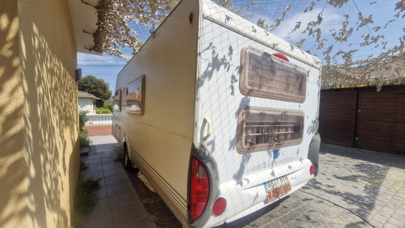 En venta Knaus CARAVAMA SUDWIND 500 FSK 3 AMBIENTES Blanco 2010 Barcelona foto 2
