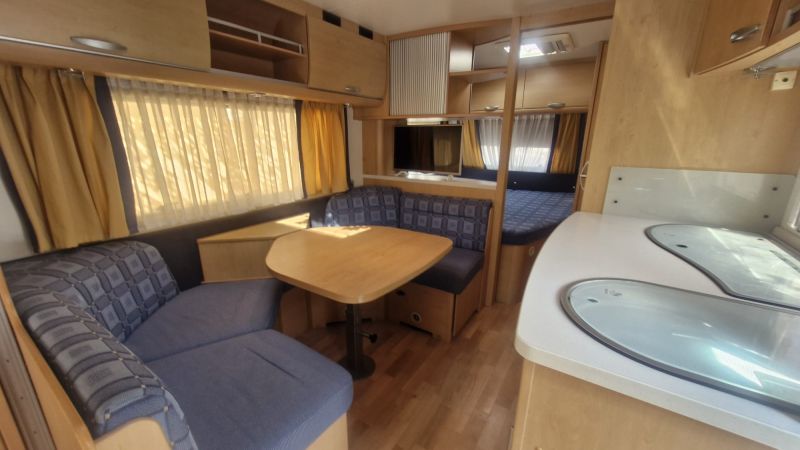 En venta Knaus CARAVAMA SUDWIND 500 FSK 3 AMBIENTES Blanco 2010 Barcelona foto 3