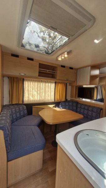 En venta Knaus CARAVAMA SUDWIND 500 FSK 3 AMBIENTES Blanco 2010 Barcelona foto 5