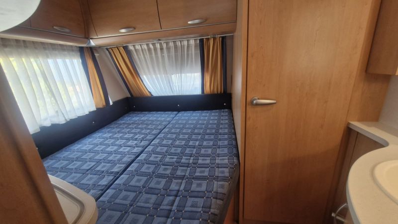 En venta Knaus CARAVAMA SUDWIND 500 FSK 3 AMBIENTES Blanco 2010 Barcelona foto 7