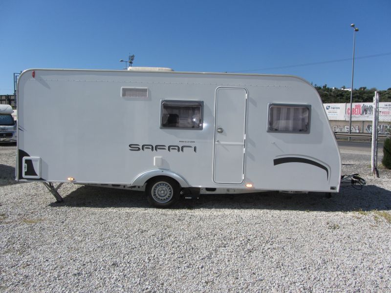 En venta Across SAFARI 502 CDL Blanco 2022 Sevilla foto 2