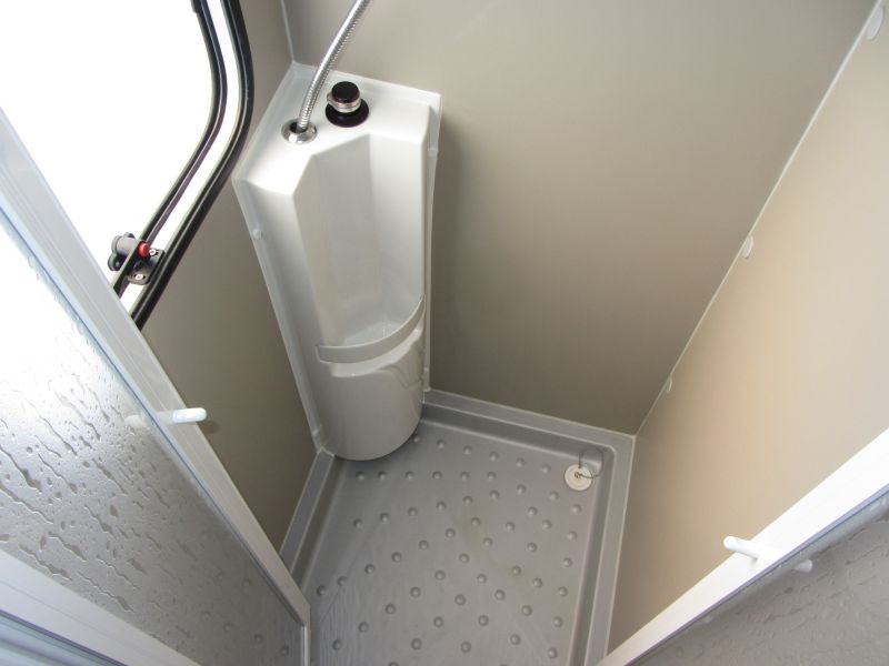 En venta Across SAFARI 502 CDL Blanco 2022 Sevilla foto 9