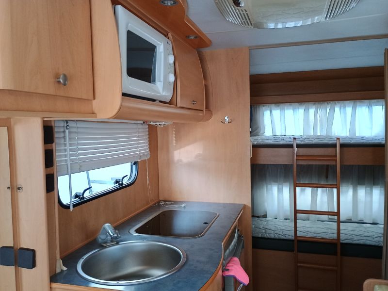 En venta Sunroller Sun Roller Queen 495 Blanco 2001 Madrid foto 7