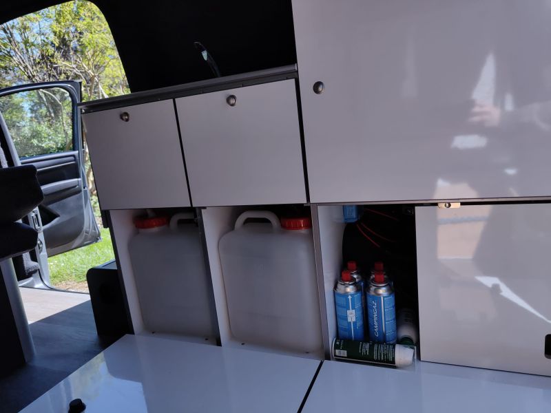 En venta Volkswagen Caddy Gris 2018 Asturias foto 2