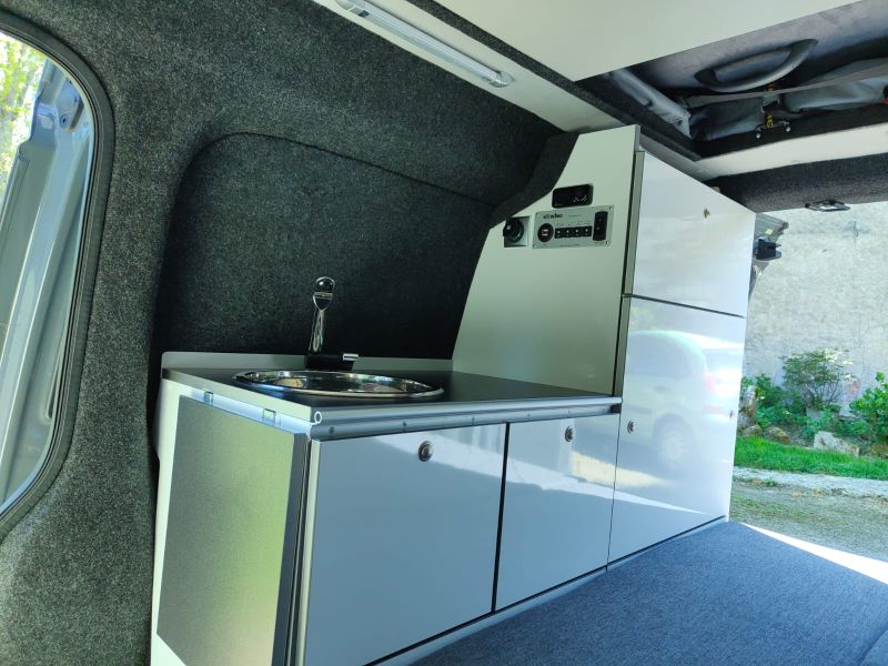 En venta Volkswagen Caddy Gris 2018 Asturias foto 8