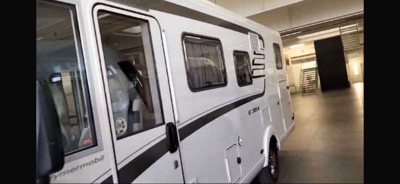 En venta Hymer / Eriba / Hymercar Exsis 688 Blanco 2017 Lleida foto 2