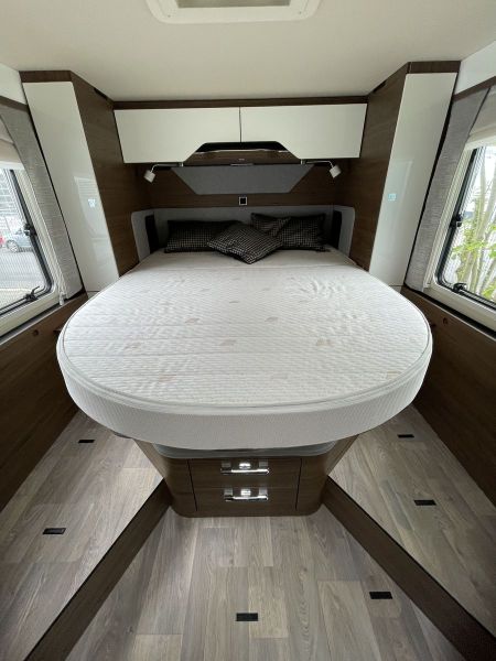 En venta Hymer / Eriba / Hymercar  HYMERCAR B ML I 89 Blanco 2020 Madrid foto 5