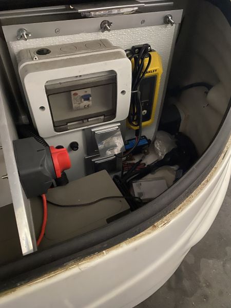 En venta Caretta 1500 Blanco 2021 Barcelona foto 3