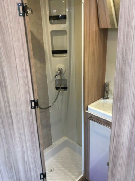 En venta Ahorn  Canada AD Blanco 2019 Madrid foto 17