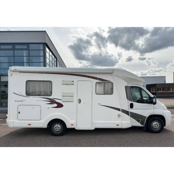 En venta Eura Mobil Eura Mobil Profila 670SB Blanco 2012 Palencia foto 3