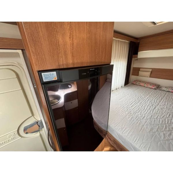 En venta Eura Mobil Eura Mobil Profila 670SB Blanco 2012 Palencia foto 5