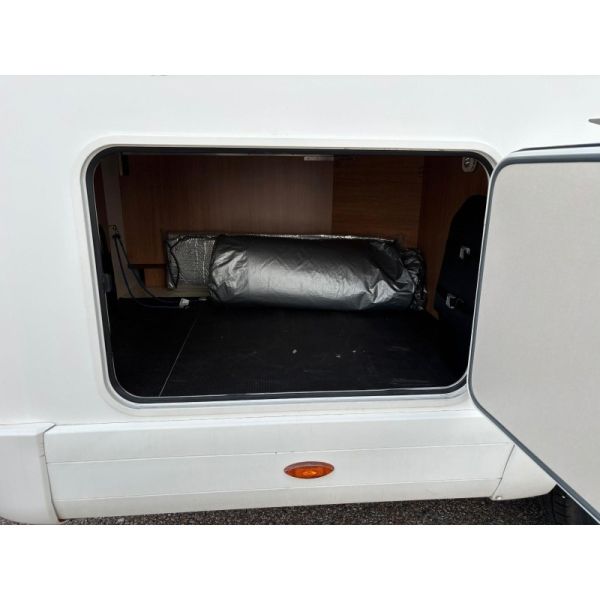 En venta Eura Mobil Eura Mobil Profila 670SB Blanco 2012 Palencia foto 13