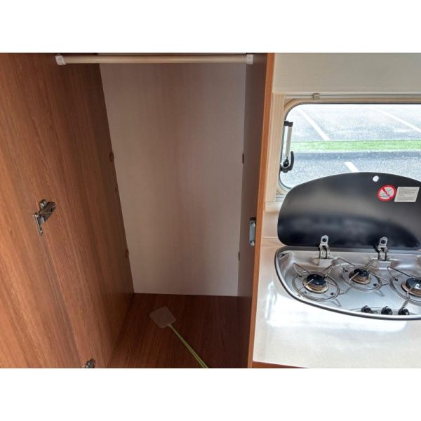 En venta Eura Mobil Eura Mobil Profila 670SB Blanco 2012 Palencia foto 14