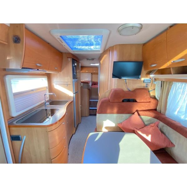 En venta Eura Mobil Eura Mobil T700 EB - Typ 112 - 1.Hd - 49.TKM - Scheckhef Beige 2009 Palencia foto 7