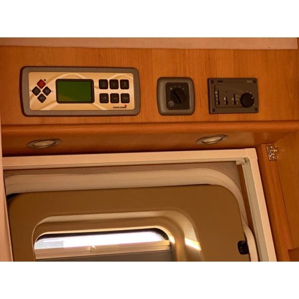 En venta Eura Mobil Eura Mobil T700 EB - Typ 112 - 1.Hd - 49.TKM - Scheckhef Beige 2009 Palencia foto 9