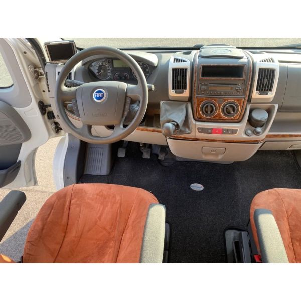 En venta Eura Mobil Eura Mobil T700 EB - Typ 112 - 1.Hd - 49.TKM - Scheckhef Beige 2009 Palencia foto 11