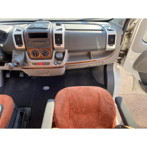 En venta Eura Mobil Eura Mobil T700 EB - Typ 112 - 1.Hd - 49.TKM - Scheckhef Beige 2009 Palencia foto 12